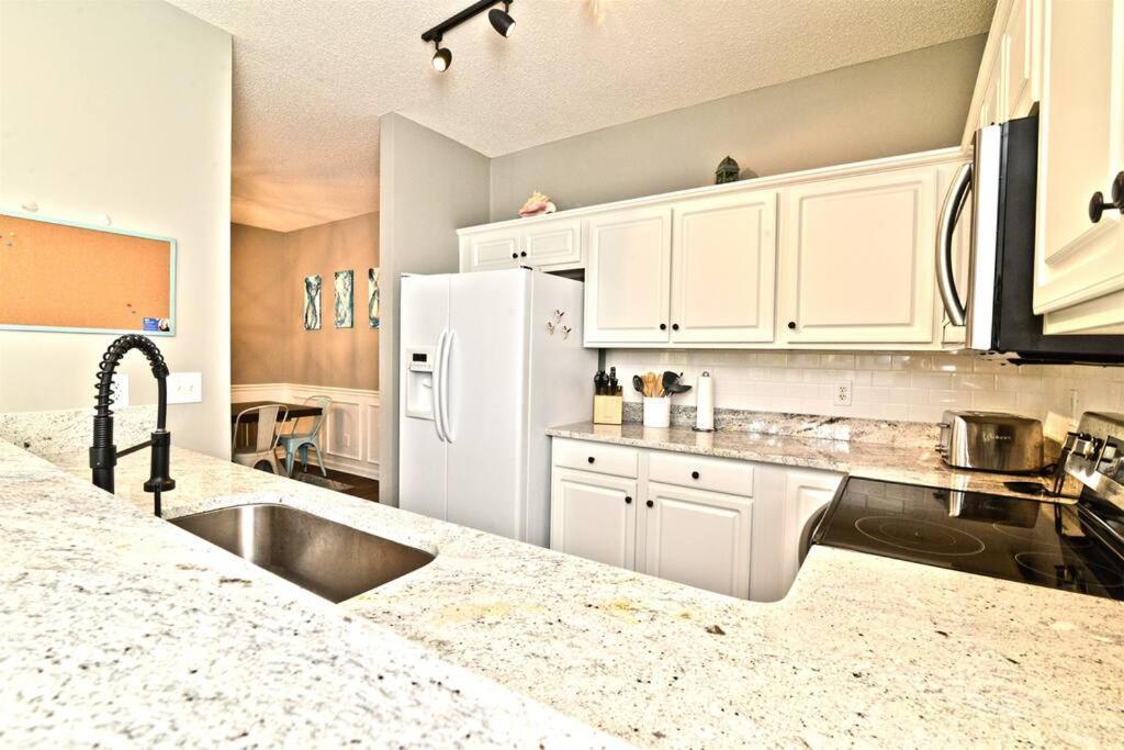 All New Luxury Beach Retreat 1 Mile To Beach W Pool Myrtle Beach Eksteriør bilde