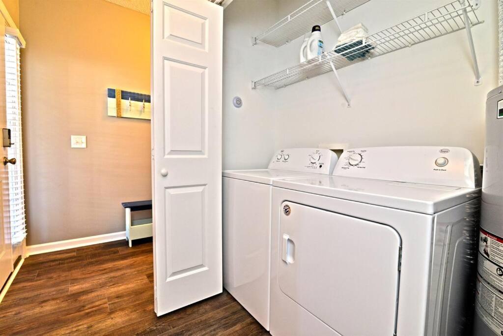 All New Luxury Beach Retreat 1 Mile To Beach W Pool Myrtle Beach Eksteriør bilde